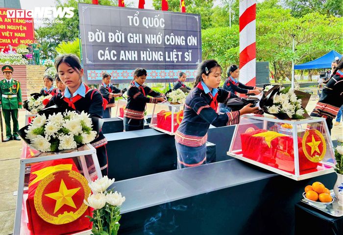 Mỗi hài cốt liệt sĩ được tìm thấy, quy tập và xác định danh tính là thêm một cuộc đoàn tụ được nối lại sau nhiều thập kỷ.
