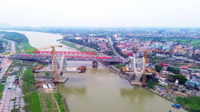 Cầu đường sắt Đuống là một trong những dự án đang vướng mắc trong công tác giải phóng mặt bằng.