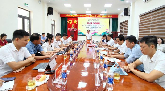 Bí thư Đảng ủy, Chủ tịch HĐND xã Nguyễn Quang Hán phát biểu. Ảnh: Thùy Nam