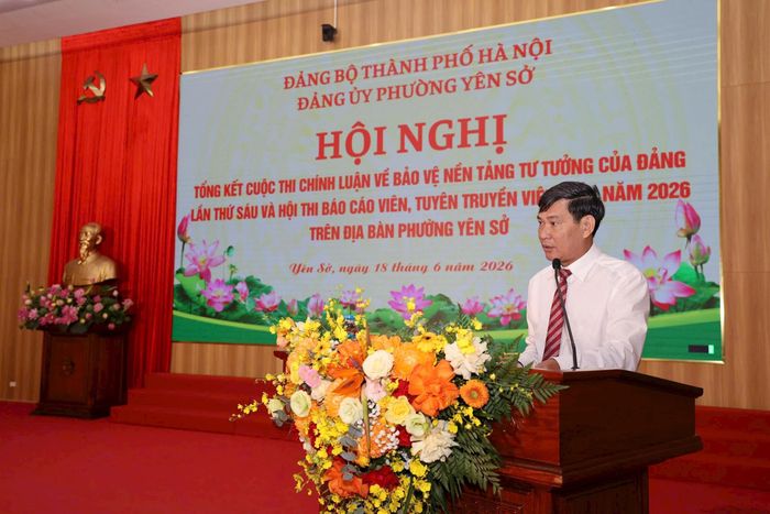 Đồng chí Giang Chí Trung, Phó Bí thư Thường trực Đảng ủy phường Yên Sở, Trưởng Ban Chỉ đạo cuộc thi. Ảnh: Thái Phương