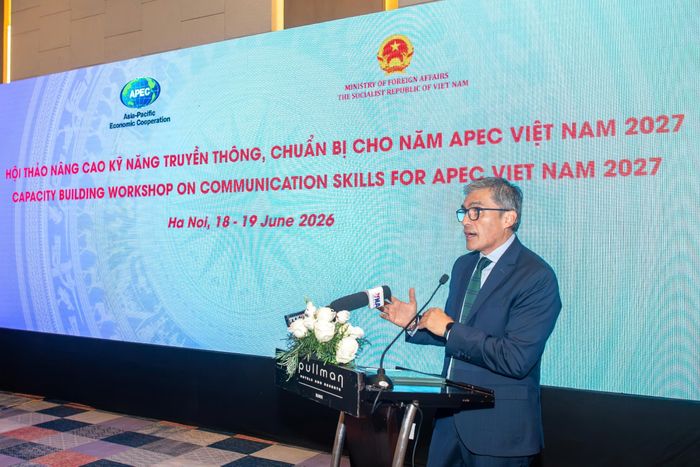 Giám đốc Bộ phận Truyền thông và Quan hệ công chúng Ban Thư ký APEC quốc tế Fernando Salas. Ảnh: Việt Linh