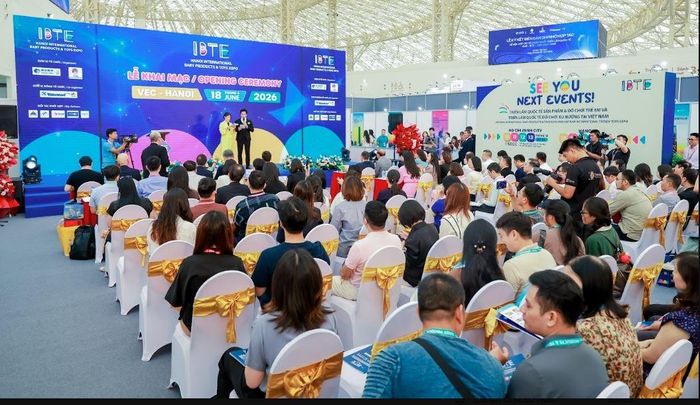 Toàn cảnh lễ khai mạc. Ảnh: T.Trang