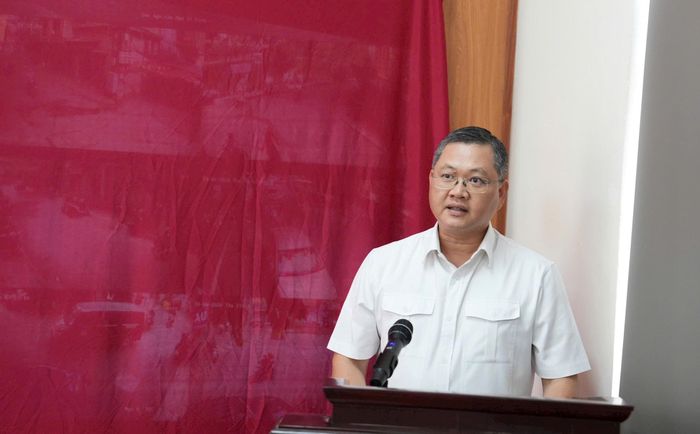 Bí thư Đảng ủy phường Văn Miếu - Quốc Tử Giám Vũ Xuân Hùng phát biểu. Ảnh: An Quyên