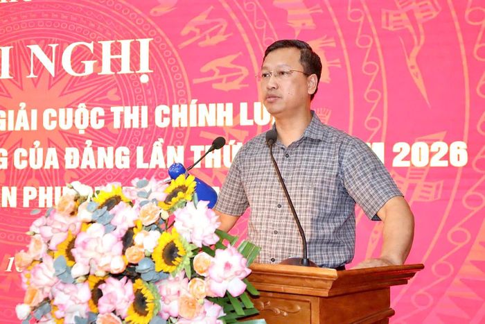 Phó Bí thư Thường trực Đảng ủy phường Đỗ Khắc Đạo phát biểu tại hội nghị. Ảnh: PV