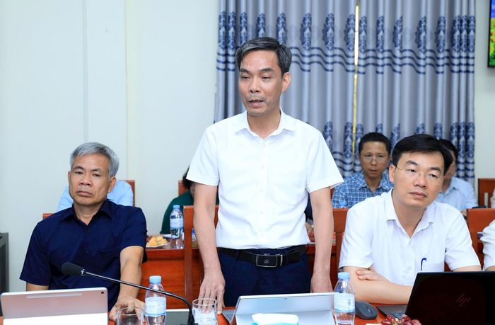 Bí thư Đảng ủy, Chủ tịch HĐND xã Đoài Phương Nguyễn Quang Hán phát biểu. Ảnh: Viết Thành
