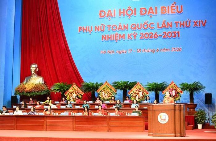 Đoàn Chủ tịch điều hành Đại hội.