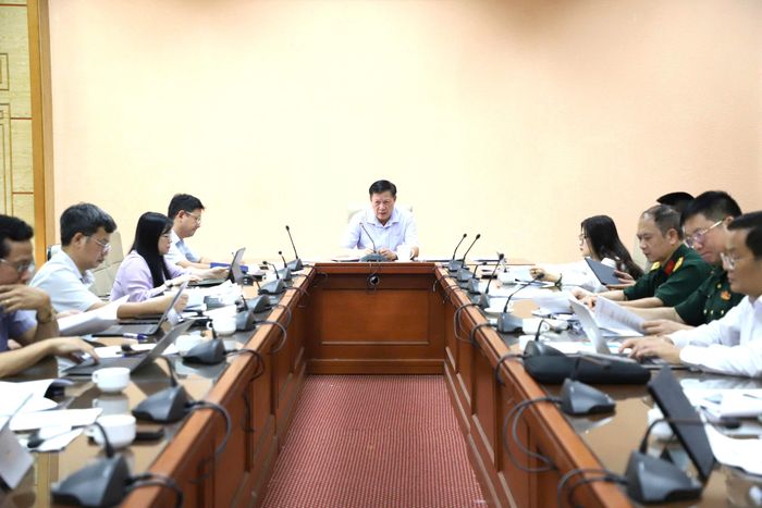 Quang cảnh cuộc họp.