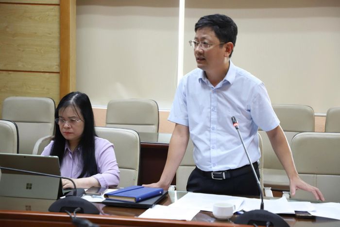 Đại diện lãnh đạo Vụ Kế hoạch Tài chính phát biểu làm rõ thêm nội dung dự thảo Thông tư.