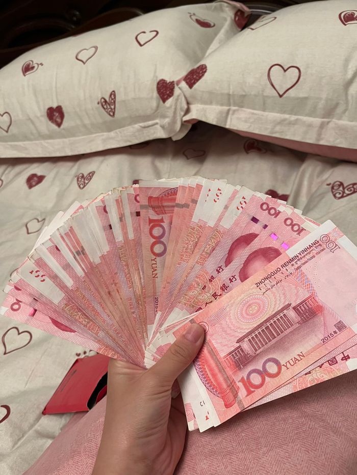  An bất ngờ nhận được số tiền lớn ngày ra mắt nhà người yêu. 