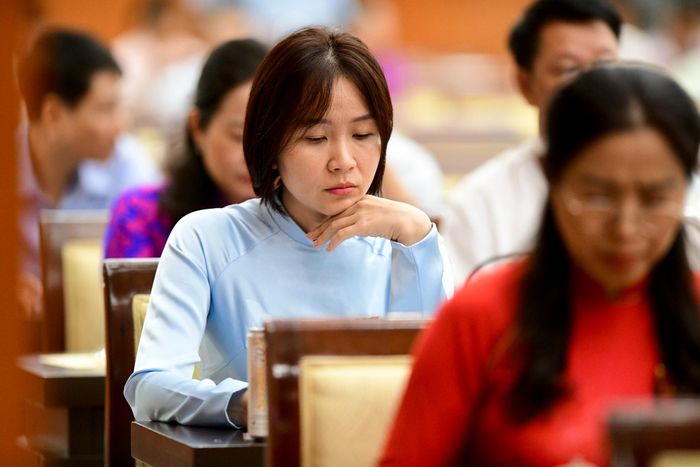  Kỳ họp diễn ra trong 2 ngày 19 - 20/6. 
