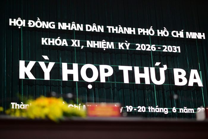 Kỳ họp diễn ra trong thời điểm có ý nghĩa đặc biệt với TP.HCM, khi toàn thành phố hướng tới kỷ niệm 50 năm ngày thành phố Sài Gòn - Gia Định chính thức mang tên Chủ tịch Hồ Chí Minh (2/7/1976 - 2/7/2026). 