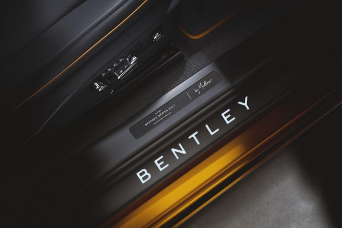  Mỗi chiếc Bentley trong Bespoke Series by Mulliner đều được đánh số thứ tự, thể hiện tính độc quyền của bộ sưu tập này. Mức giá của mỗi phiên bản không được tiết lộ. 