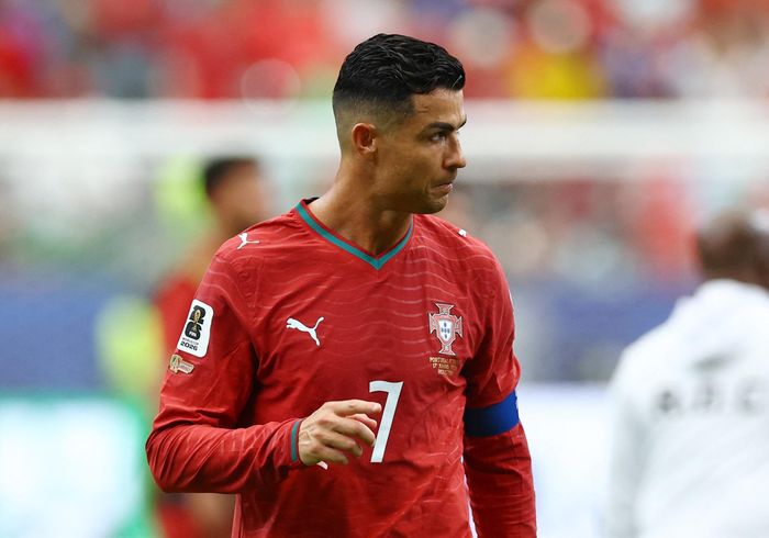 Ronaldo trận ra quân không thuận lợi. Ảnh: Reuters.