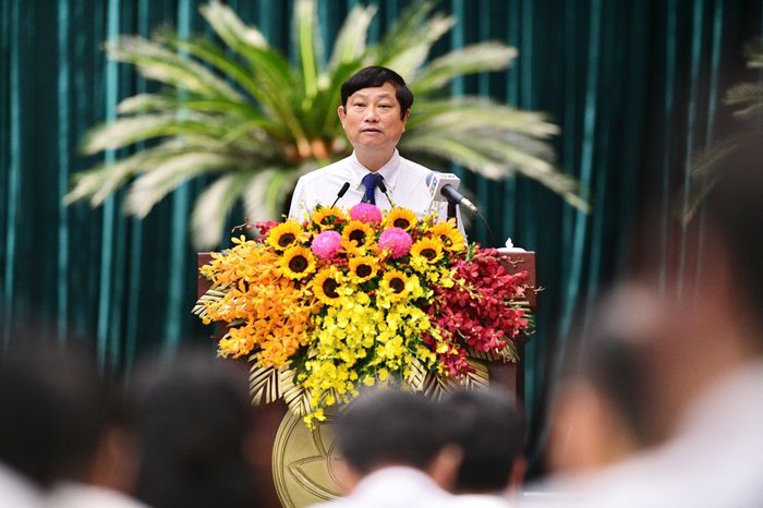 Chủ tịch HĐND TP.HCM Võ Văn Minh phát biểu bế mạc kỳ họp thứ ba, HĐND TP.HCM khóa XI, nhiệm kỳ 2026-2031. Ảnh: Duy Hiệu.