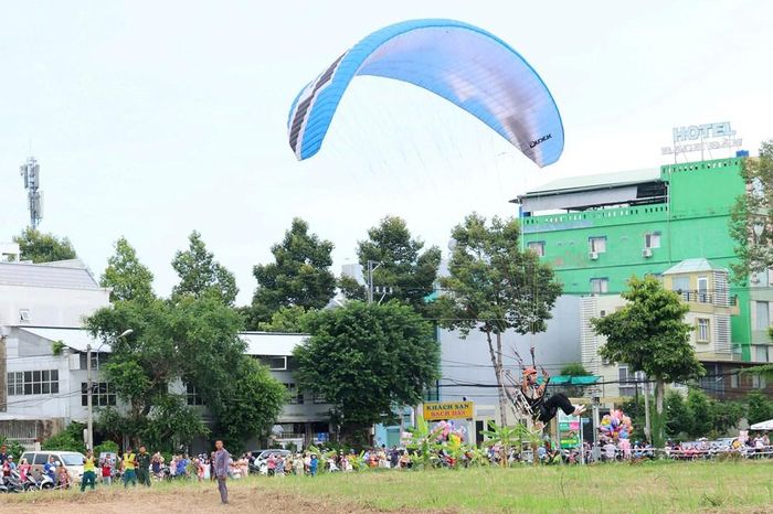 Biểu diễn khinh khí cầu nghệ thuật tại Lễ hội