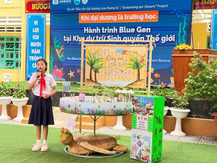 Đặc biệt, sự kiện truyền thông học đường “Khi đại dương là trường học – Hành trình Blue Gen của Khu sinh quyển Cù Lao Chàm – Hội An” được tổ chức tại Trường THCS Nguyễn Bỉnh Khiêm, thu hút 848 học sinh và 85 giáo viên đại diện các trường tham gia dự án
