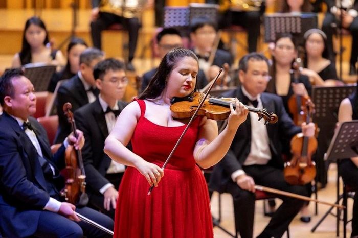 Đêm nhạc với sự góp mặt của nghệ sĩ violin Sara Dragan