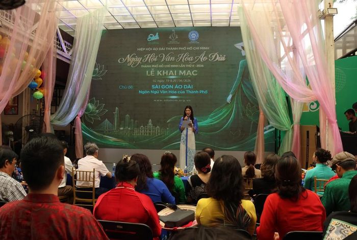 Sự kiện là dấu mốc quan trọng mở đầu cho hành trình xây dựng Đề án phát triển hệ sinh thái văn hóa áo dài TP. Hồ Chí Minh giai đoạn 2026 - 2030. Ảnh: Hữu Duyên - TTXVN