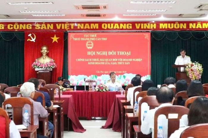 Quang cảnh hội nghị.
