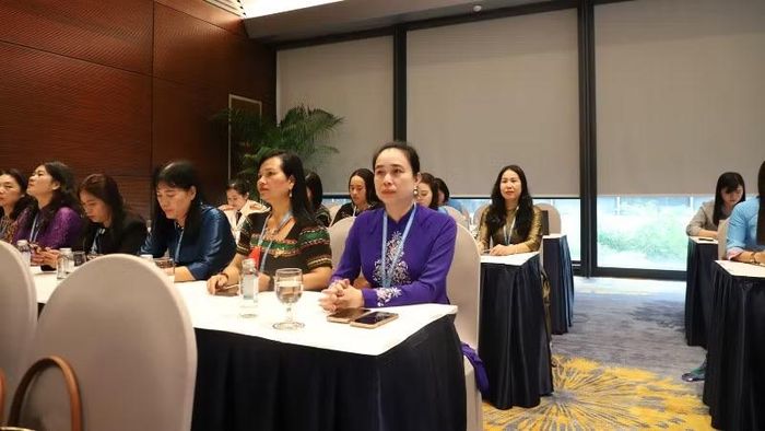 Trong khuôn khổ Đại hội đồng chí Đỗ Nguyệt Ánh đã tham gia thảo luận với chuyên đề: Vai trò của Phụ nữ trong phát triển kinh tế, góp phần thực hiện mục tiêu tăng trưởng nhanh, bền vững của đất nước.