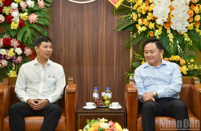 Đồng chí Nguyễn Thành Tâm, Ủy viên Trung ương Đảng, Phó Trưởng Ban Tổ chức Trung ương trân trọng sự hỗ trợ, hợp tác của Báo Nhân Dân trong công tác tuyên truyền về xây dựng Đảng.