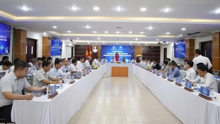 Quang cảnh Hội thảo khoa học Công nghệ lượng tử trong kỷ nguyên mới, xu hướng quốc tế, cơ hội và yêu cầu đặt ra cho Việt Nam.