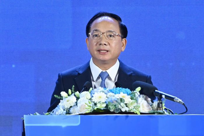 Đồng chí Trịnh Văn Quyết, Ủy viên Bộ Chính trị, Bí thư Trung ương Đảng, Trưởng Ban Tuyên giáo và Dân vận Trung ương phát biểu tại lễ khai mạc. Ảnh: Thủy Nguyên