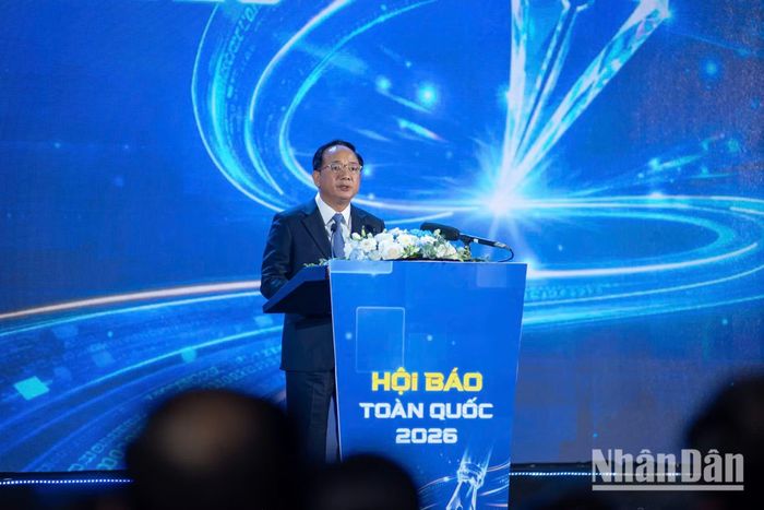 Đồng chí Trịnh Văn Quyết, Ủy viên Bộ Chính trị, Bí thư Trung ương Đảng, Trưởng Ban Tuyên giáo và Dân vận Trung ương phát biểu tại Lễ khai mạc Hội Báo. (Ảnh: MINH DUY)