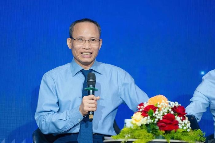 Tiến sĩ Cấn Văn Lực.
