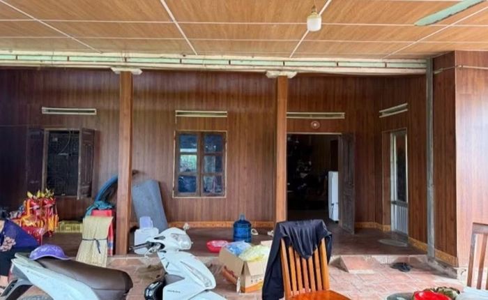 Hiện trạng nhà dân ốp gỗ công nghiệp.