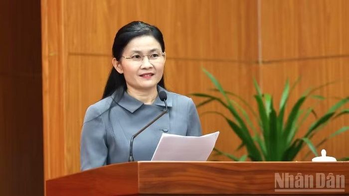 Đồng chí Tôn Ngọc Hạnh, Ủy viên Trung ương Đảng, Phó Bí thư Thường trực Thành ủy, Chủ tịch Hội đồng nhân dân thành phố Đồng Nai, phát biểu tại buổi gặp mặt.