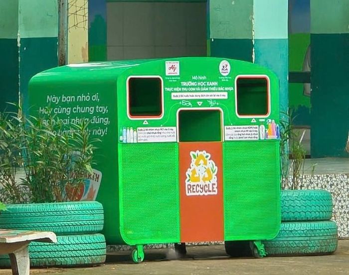 Mô hình "Trường học xanh - Thực hiện thu gom và giảm thiểu rác thải nhựa"