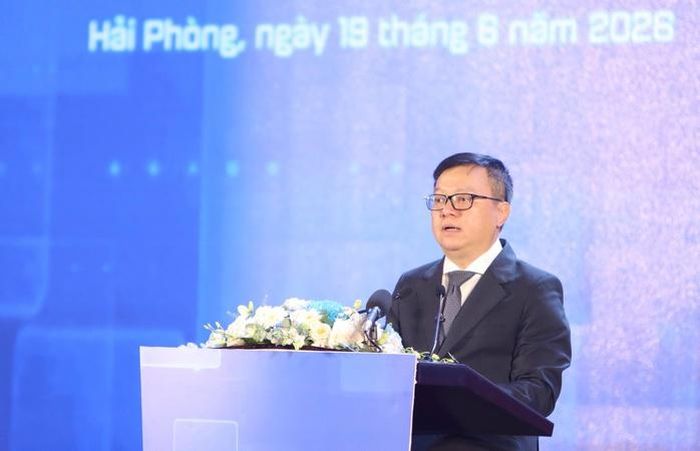 Ông Lê Quốc Minh, Ủy viên Trung ương Đảng, Tổng biên tập Báo Nhân Dân, Phó trưởng Ban Tuyên giáo và Dân vận Trung ương, Chủ tịch Hội Nhà báo Việt Nam, phát biểu