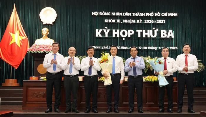 Ông Bùi Xuân Cường và ông Nguyễn Văn Đồng được miễn nhiệm để thực hiện công tác cán bộ