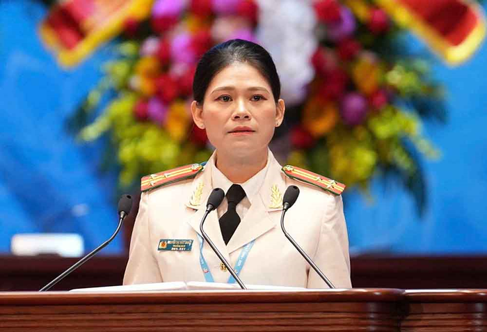  Thượng tá NGUYỄN THỊ THÙY DƯƠNG, Trưởng ban Phụ nữ Công an tỉnh Quảng Trị. 
