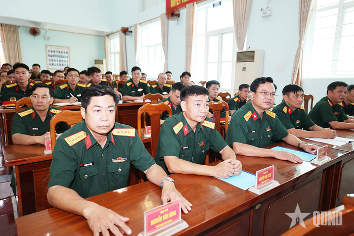 Đại diện các đơn vị dự hội nghị.