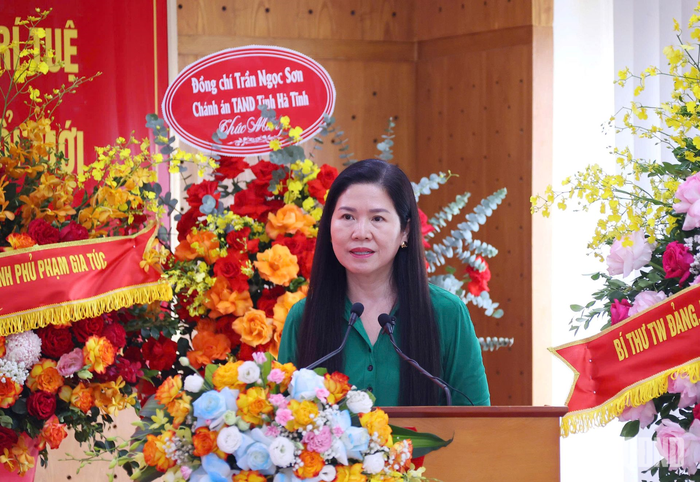  Đồng chí Mai Thị Thu Vân phát biểu.
