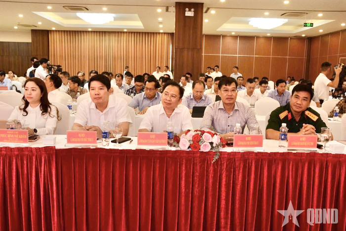  Các đại biểu tham dự buổi họp báo.