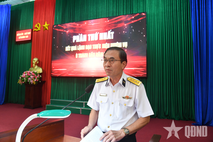 Đại tá Phạm Minh Chiến, Bí thư Đảng ủy, Chính ủy Lữ đoàn 125 quán triệt Nghị quyết lãnh đạo thực hiện nhiệm vụ 6 tháng cuối năm 2026. 