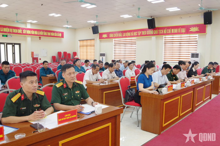 Các đại biểu dự hội nghị. 