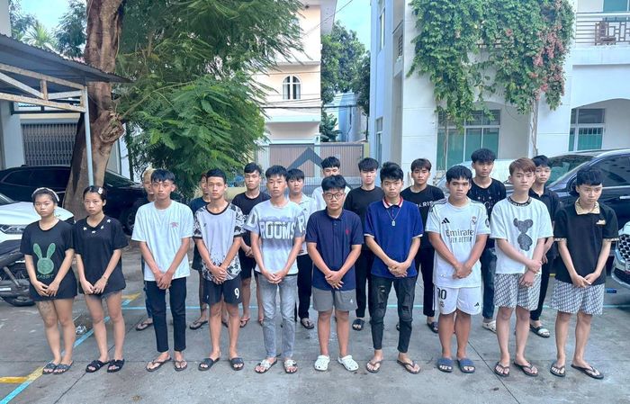Các thanh thiếu niên có liên quan đến vụ việc được triệu tập để đấu tranh làm rõ.
