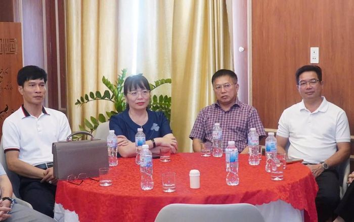Các đại biểu tham dự buổi gặp mặt