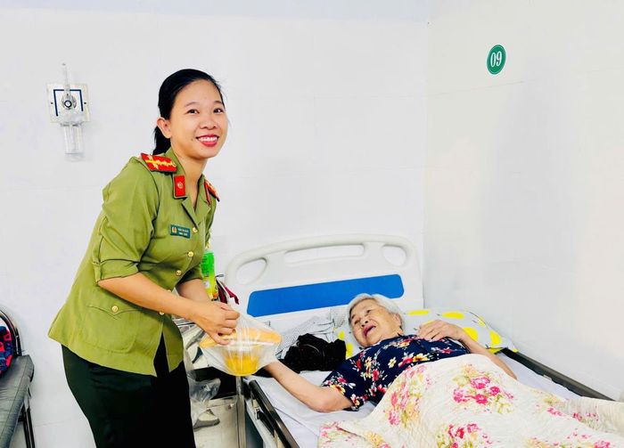 Các phần quà thể hiện tinh thần trách nhiệm đối với cộng đồng.