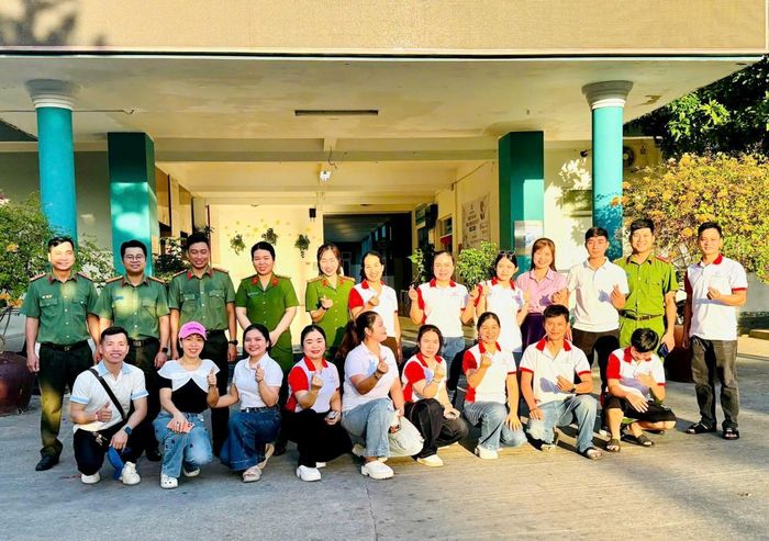 Thời gian đến, lực lượng Công an phường tiếp tục thực hiện nhiều hoạt động ý nghĩa.