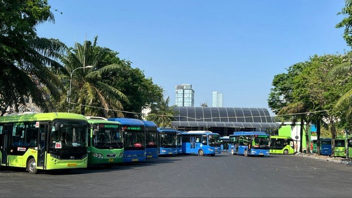 TPHCM dự kiến miễn 100% giá vé xe buýt cho người dân từ ngày 1-7. Ảnh: QUỐC HÙNG