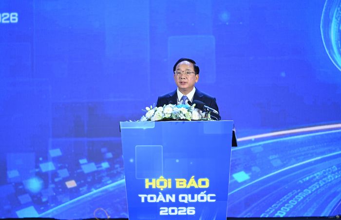 Trưởng ban Tuyên giáo và Dân vận Trung ương Trịnh Văn Quyết phát biểu tại lễ khai mạc Hội báo toàn quốc 2026. Ảnh: ĐỖ TRUNG