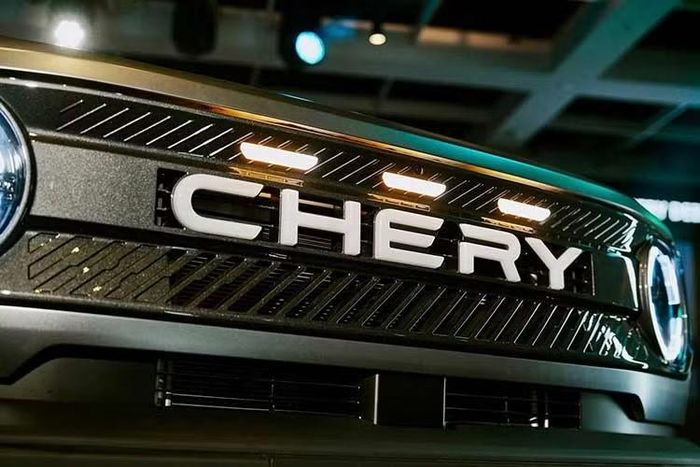 Tuy nhiên, mẫu xe bán tải Chery Stockman không phải là một cái tên mới. Suzuki đã sử dụng tên gọi này từ cuối những năm 1970 khi các phiên bản bán tải của dòng xe địa hình LJ và Jimny lấy cảm hứng từ Jeep được bán với tên Stockman đồng thời được quảng bá là những mẫu xe nông trại dẫn động bốn bánh.
