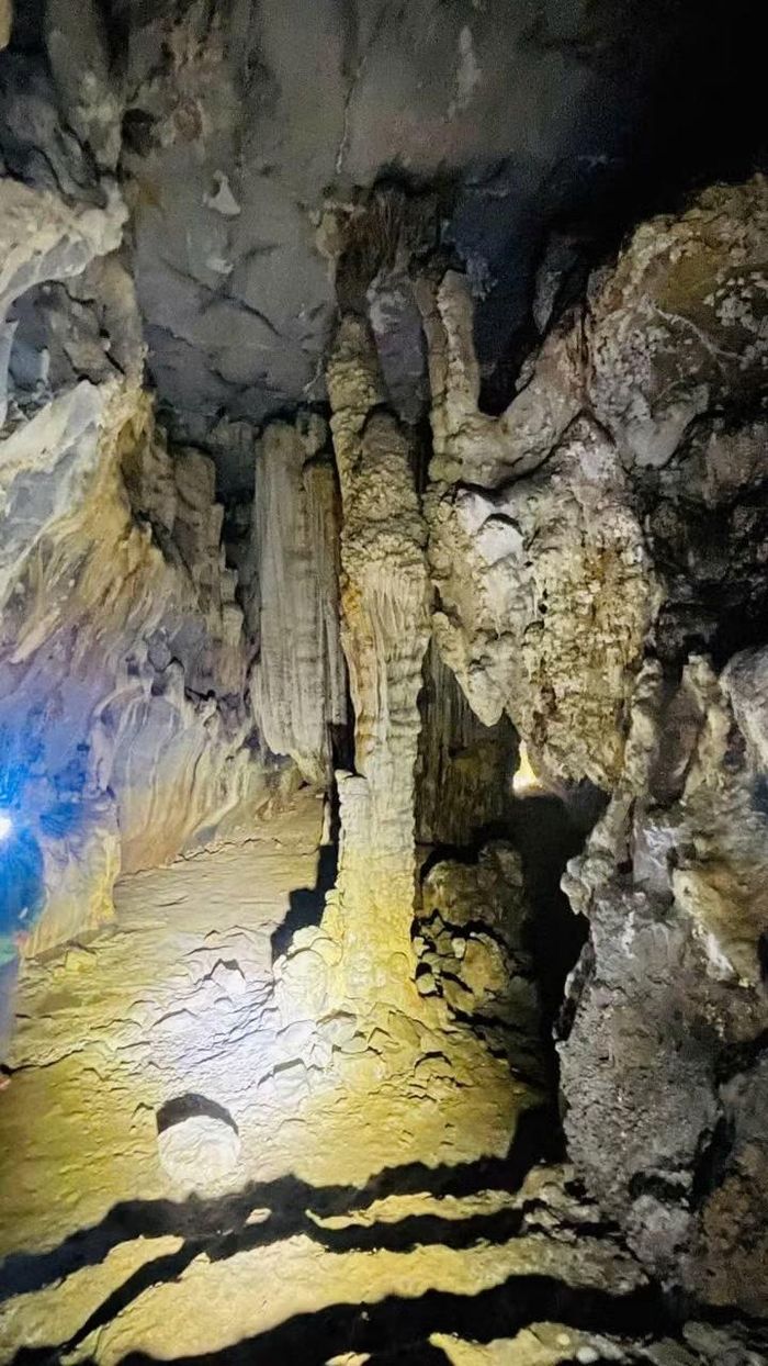 Vẻ đẹp tự nhiên bên trong hang động.