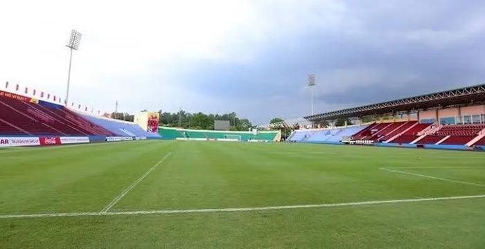 Sân vận động Việt Trì được đánh giá là một trong những sân tổ chức bóng đá quốc tế hàng đầu Việt Nam hiện nay. Ảnh: Vũ Tiến.