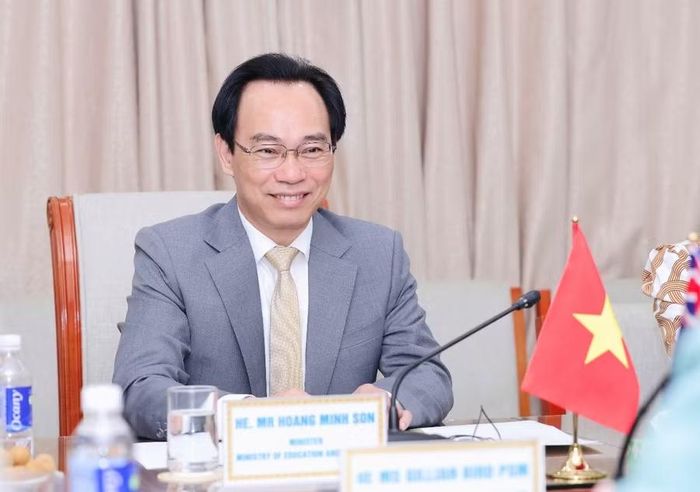 Bộ trưởng Hoàng Minh Sơn tại buổi tiếp.
